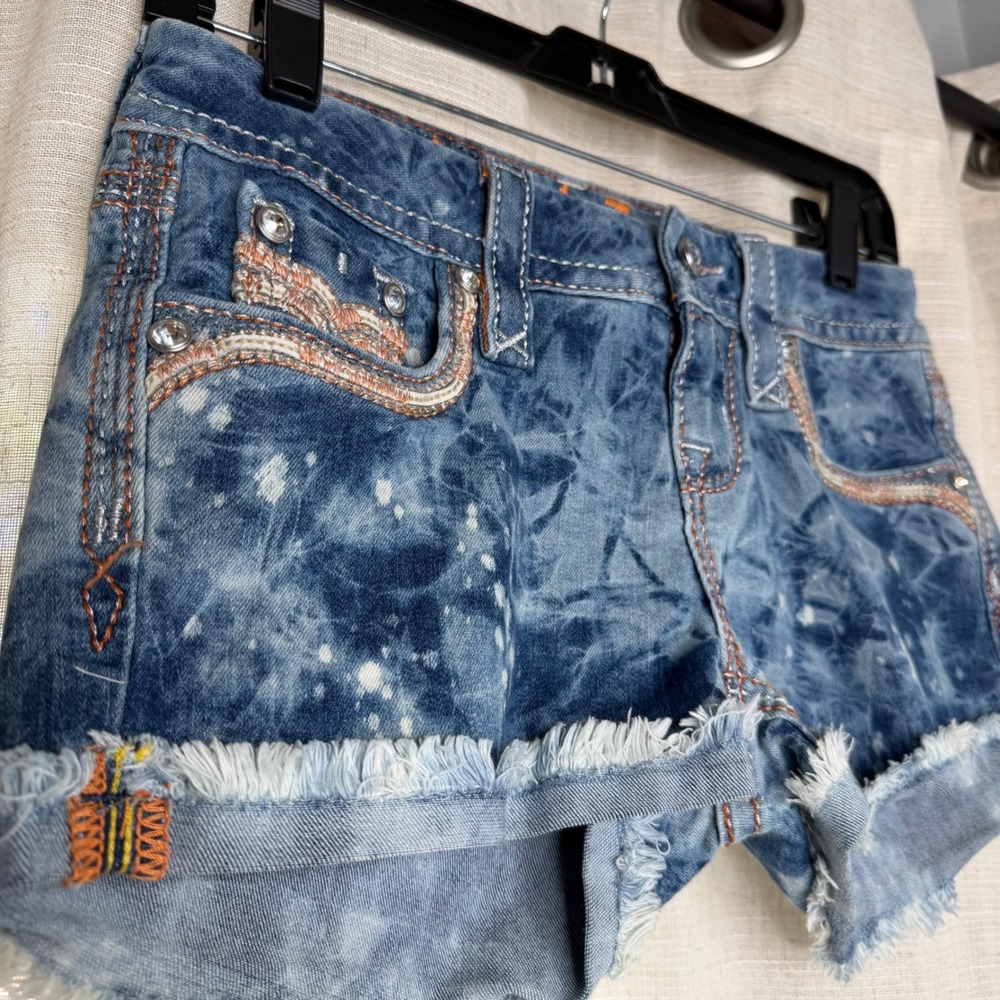 NWOT Rock Revival Kira Denim Shorts Embellished Acid Wash Sequins Blue Womens 25 - Picture 4 of 8